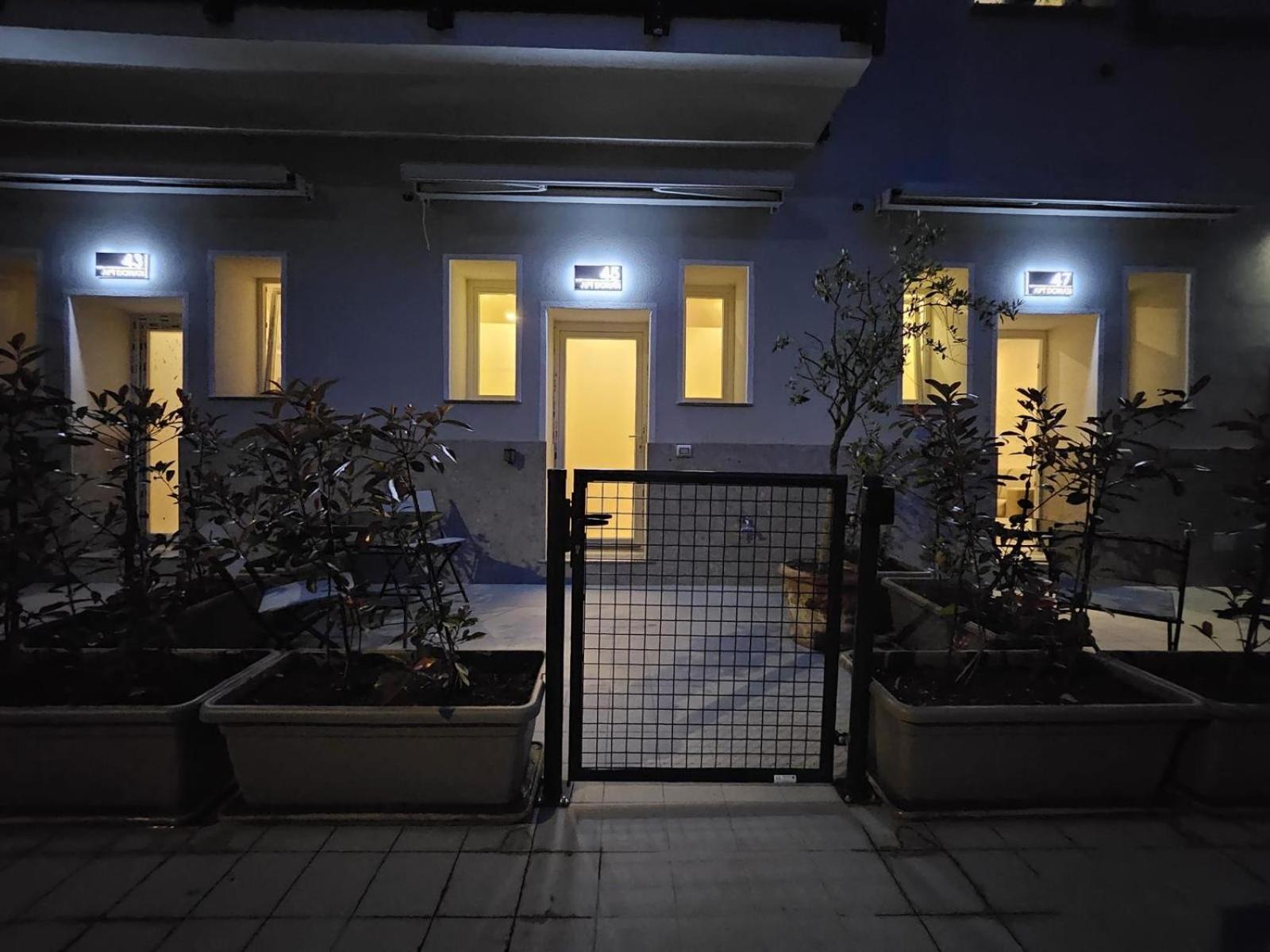 Apt Donati Home, Modernita E Comfort Con Parcheggio Gratuito Privato E Spazio Esterno Privato Cassano dʼAdda Camera foto